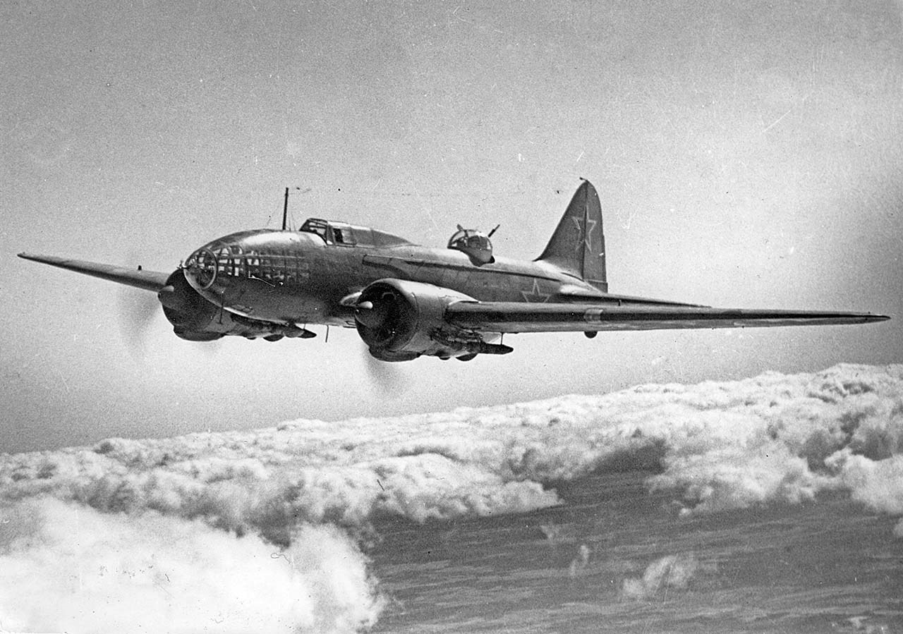 ДБ-3Ф (Ил-4) в небе.