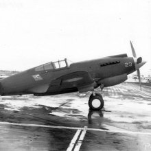 Истребитель Кёртисс P-40 «Tomahawk».
