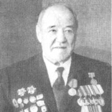 4 ПАП. Виктор Михайлович Перов (старший лейтенант), летчик. - командир 1-й эскадрильи, осенью 1943г переведен в 3-й ПАП