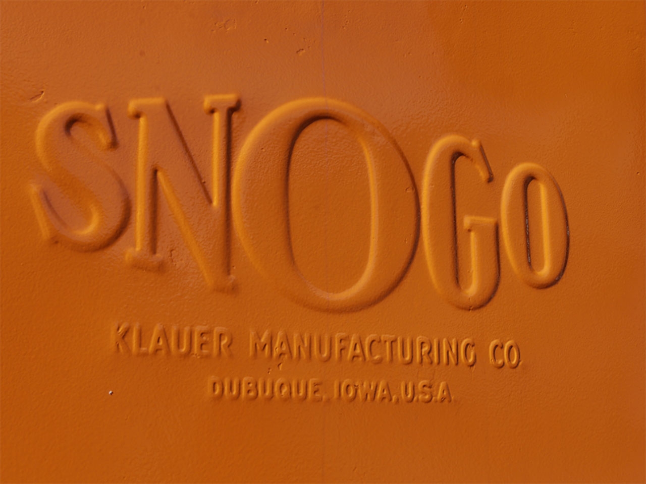 Логотип компании SnoGO.