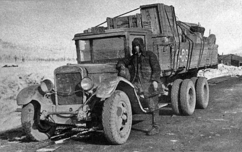«ЗИС-5». На Колымской трассе. 1938 год.