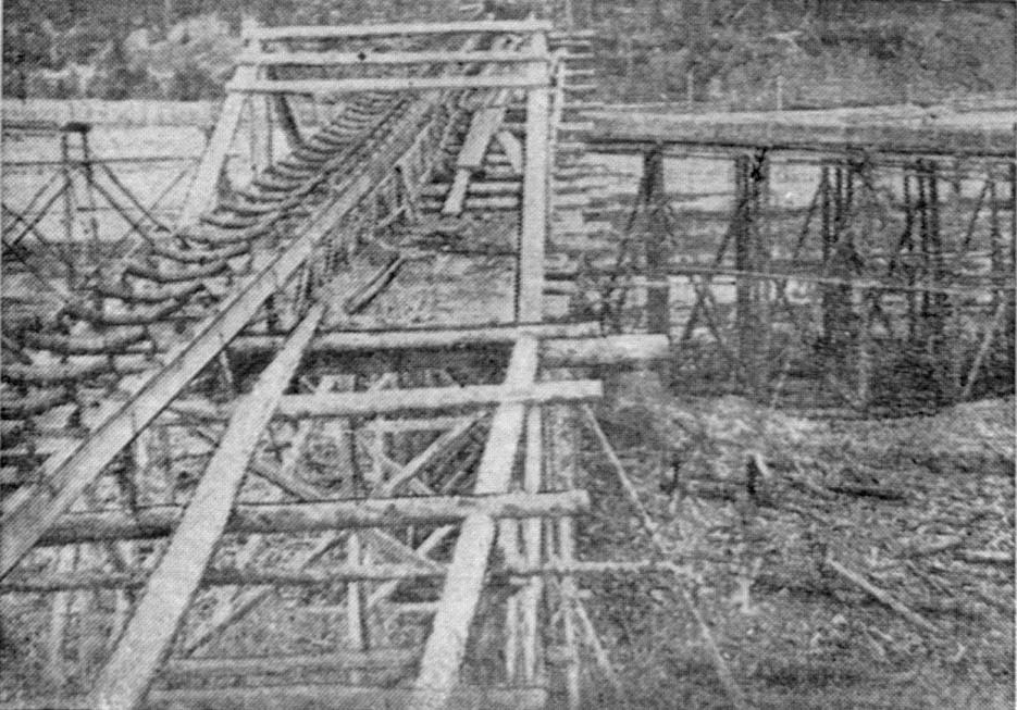Строительство промприбора на прииске «Хета». Август 1940 года. Фото из газеты «Советская Колыма».