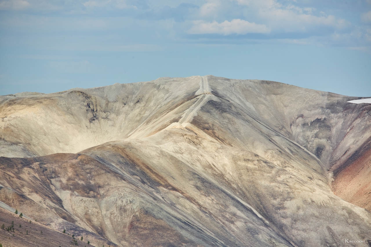 Вид с вершины «оловянной» горы. Хета. Июль 2017 года.