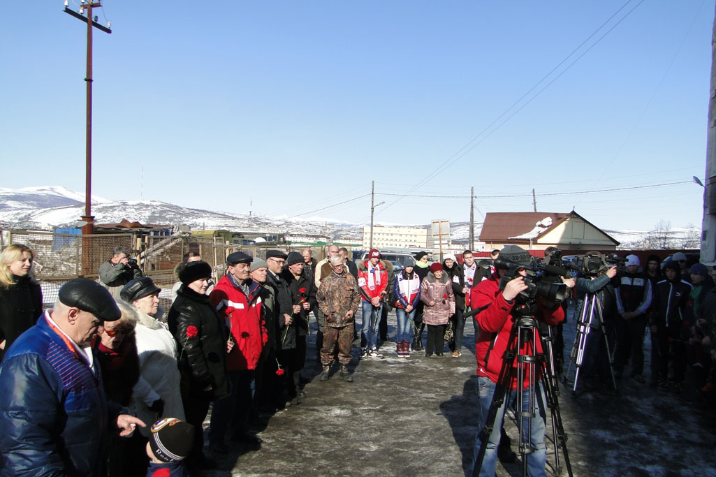 Участники ВОВ, боевых действий, военной службы.