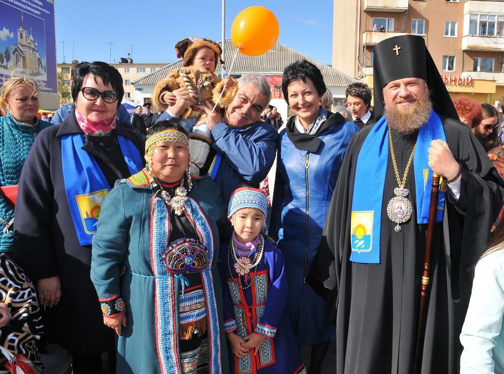 10 сентября 2016 года в поселке Ола прошли торжественные мероприятия по случаю 300-летия поселка и 90-летия Ольского района.
