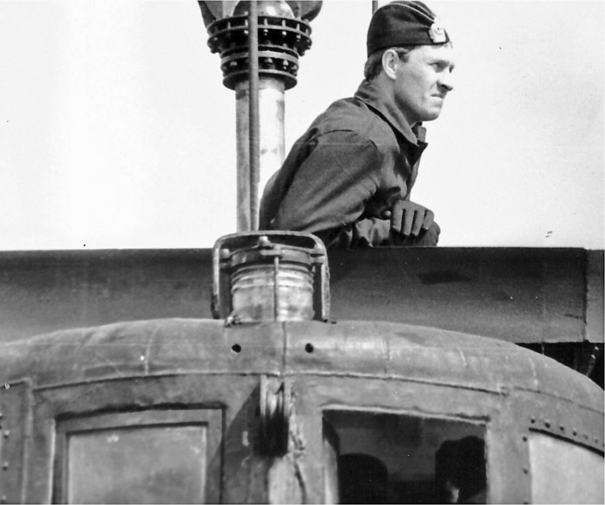 Начальник медслужбы С-176 капитан Демченко Владимир Васильевич. Магадан, лето 1983 г.