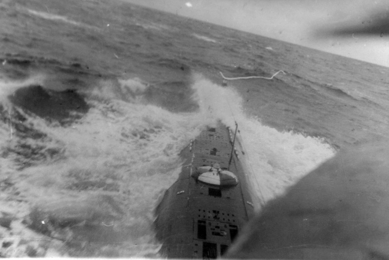 С-263 переход, в Охотском море. 1969 год.