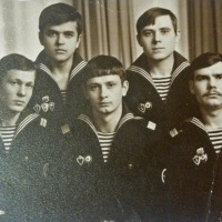 Экипаж С-286. Нижний ряд - Русяев, Палько, Сашин. Верхний ряд Репета, Галкин. 1971-1974 года службы.