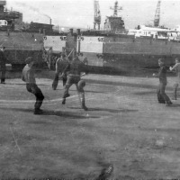 С-288. Весна 1977 года, бухта Диомида. Экипаж и футбол.