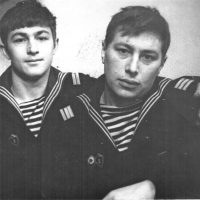 Члены экипажа С-288, справа - Виктор Ряховский. Из архива Виктора Ряховского.
