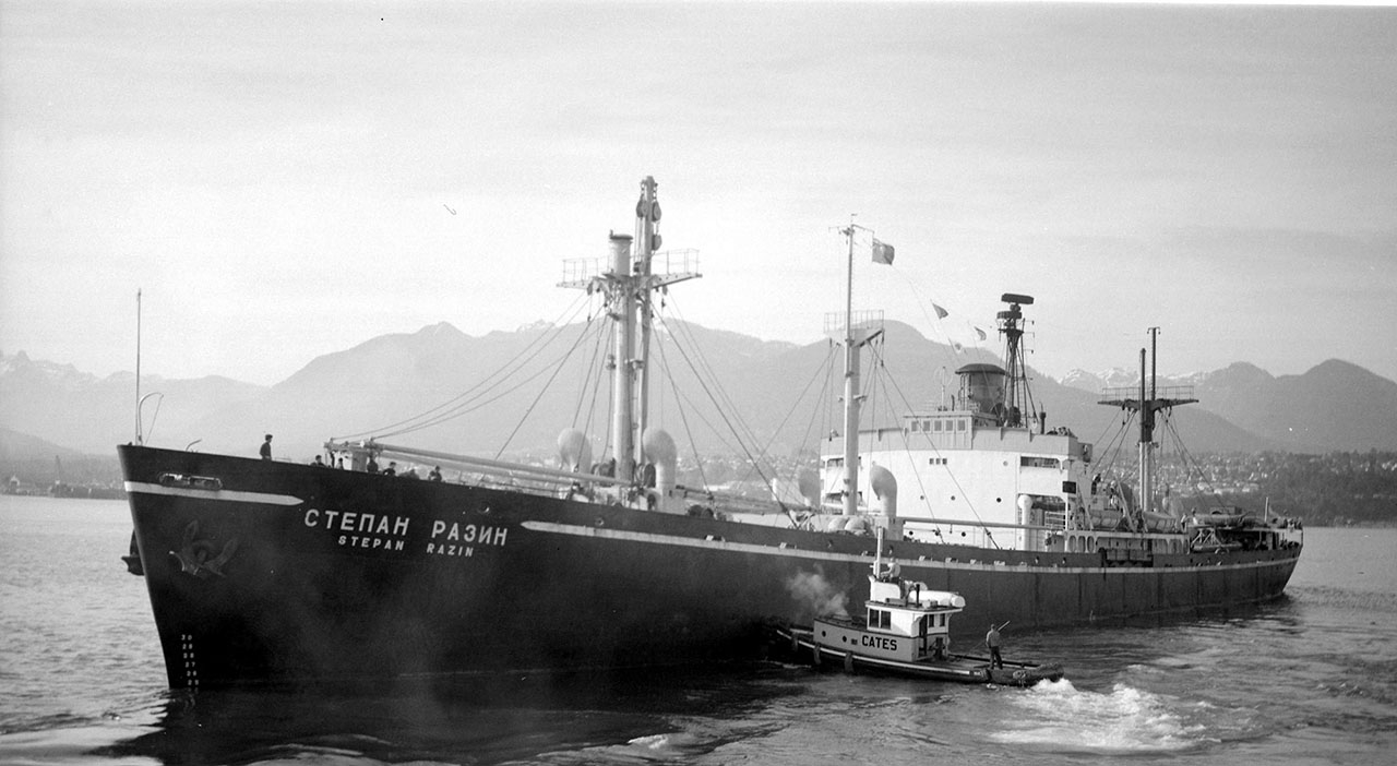 Пароход «Степан Разин», тип «Liberty», IMO 5340625 построен в 1943 году на верфи «Oregon Shipbuilding Corporation», Портланд.