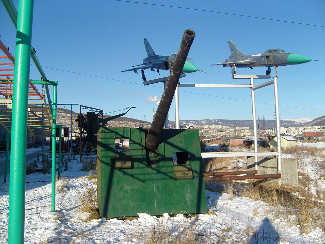 Магадан. Пушка Б-13 в музее военной техники ВСТК «Подвиг».