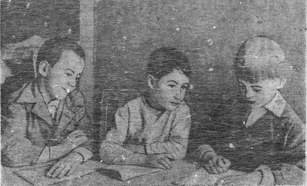 Посёлок Хатыннах. Детский сад на прииске имени Водопьянова. Июнь 1945 года. Фото из газеты «Советская Колыма».