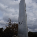 Памятник экипажу пограничного «Ил-14» , на горе Комендант. Фото В. Похилюка.