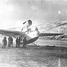 Летающая лодка МБР-2 (МП-1) на аэродроме в бухте Нагаева.