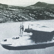 Летающая лодка «Каталина» над акваторией Нагаевской бухты. Май 1944 г.