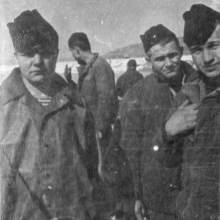 Экипаж С-140. Александр Скоб, Осипов, Титов. Бухта Нагаева. Перешвартовка. 1971 год.