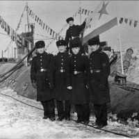 Экипаж С-263. Зимовка в бухте Нагаева. 2 апреля 1972 года.