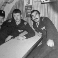 С-365. Командир 2 отсека Юрий Постаногов, Александр Ашлапов и Юрий Джалагания. Осень 1983 года.
