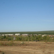 Поселок Глухариный. Вид со взлетной полосы аэродрома.