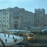 Здание гостиницы «Магадан», построенной в 1959 году.
