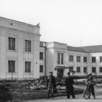 Здание штаба 61-го Нагаево-Магаданского морпогранотряда.